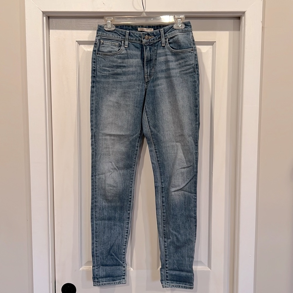 Vintage Wash 721 High Rise Levi’s Skinny Size 28 Jeans light stretch
